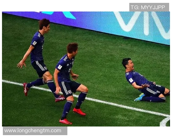 深圳足球队以71分领跑总决赛积分榜展现强劲实力