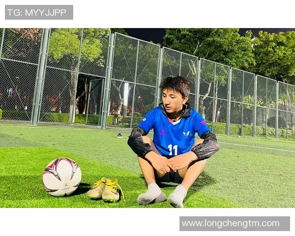 足球明星临终遗言揭示人生哲学与对足球的热爱