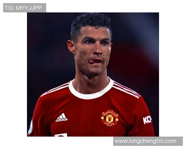 足球明星头像精选男性球员形象展示与魅力解析