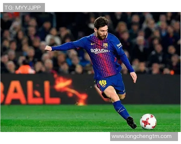 足球明星精彩瞬间射门集锦图文展示尽显球场魅力与技术风采