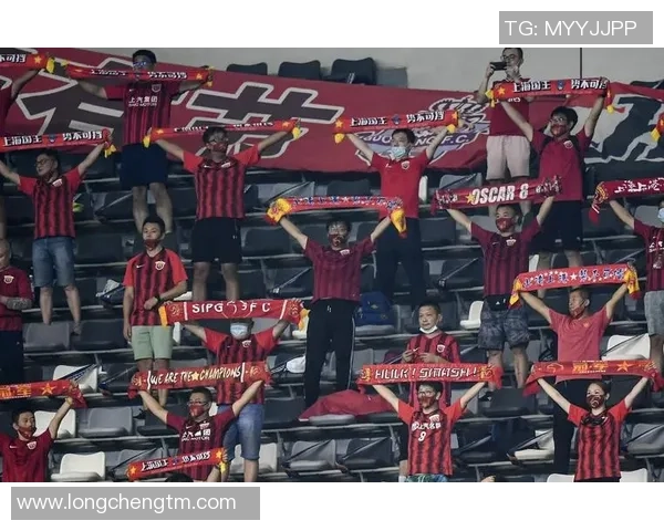 足球巨献:探秘上海足球队的力量 足球巨献:探秘上海足球队的力量